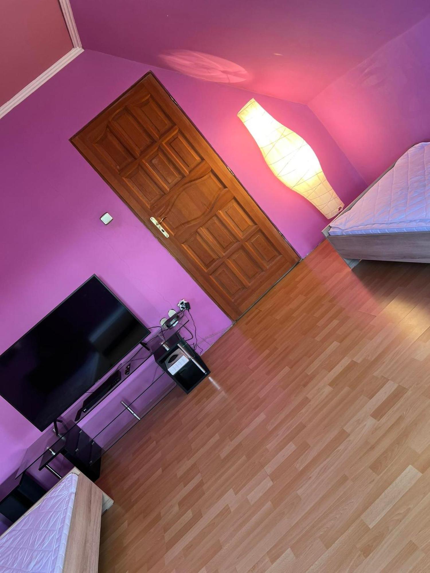 Bianka Hostel & Car Rent Будапеща Екстериор снимка